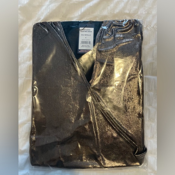 Smash + Tess confidence midi wrap in Gold- Size small - Picture 5 of 6